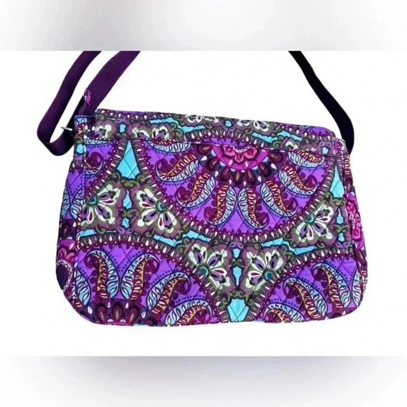 Vera Bradley essential messenger bag resort medallion - Picture 7 of 14